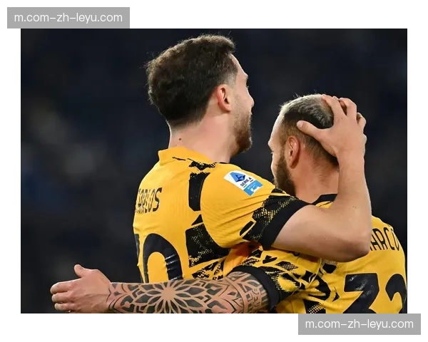 加拉塔萨雷客场战术执行 手握三球优势下的防守反击策略