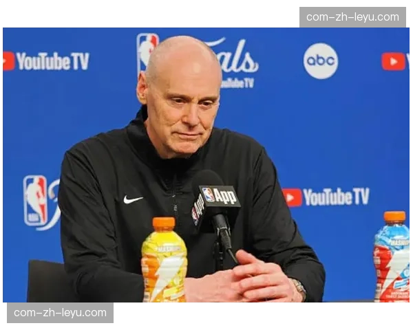 步行者控卫线真空 哈利伯顿赛季报销球队组织受考验